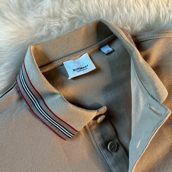 Classic Burberry tan polo button shirtÍtem: BURW01W-